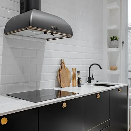 Stylish Central Helsinki Studio *