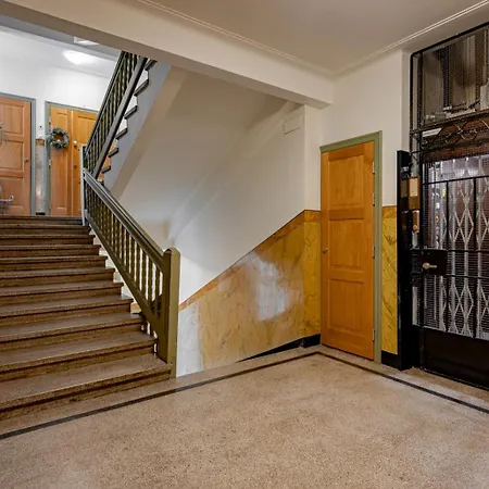 Very Cental Scandic With Balcony Apartment *