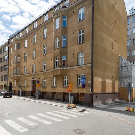 Very Cental Scandic With Balcony * Helsinki