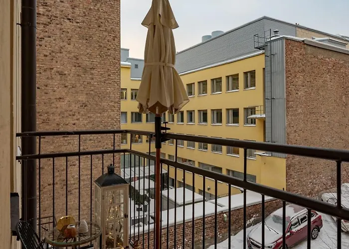 Apartment Very Cental Scandic With Balcony Helsinki