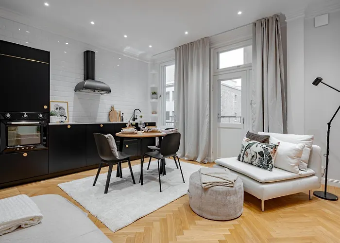 Very Cental Scandic With Balcony Helsinki