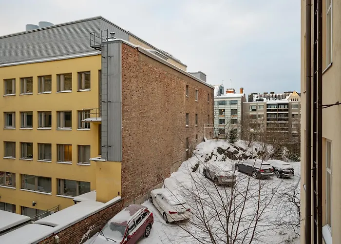 Very Cental Scandic With Balcony