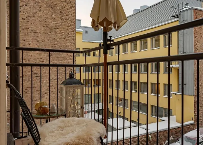 Very Cental Scandic With Balcony Helsinki
