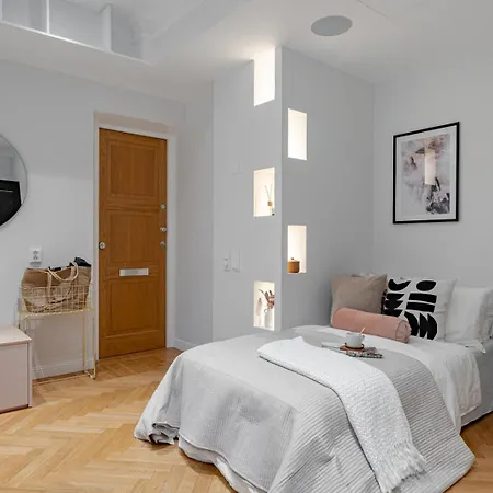 Very Cental Scandic With Balcony Appartement